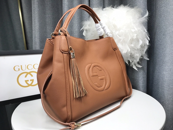 激安グッチバッグコピー背面デザイン